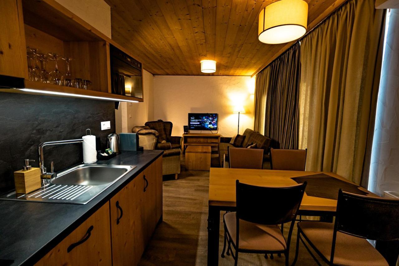 Cardinal Jasna Mountain Wellness Apartment เดมานอฟสกา โดลินา ภายนอก รูปภาพ